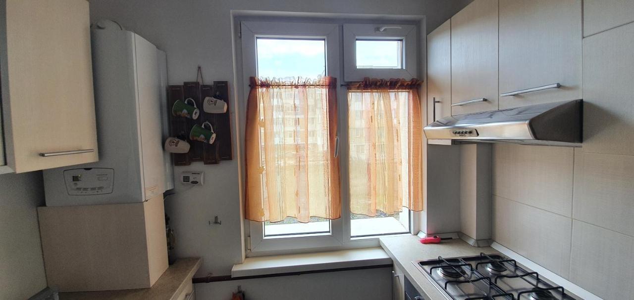 Yla Apartments Piatra Neamt Bagian luar foto